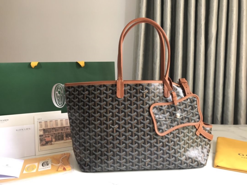 Goyard Pet Bags